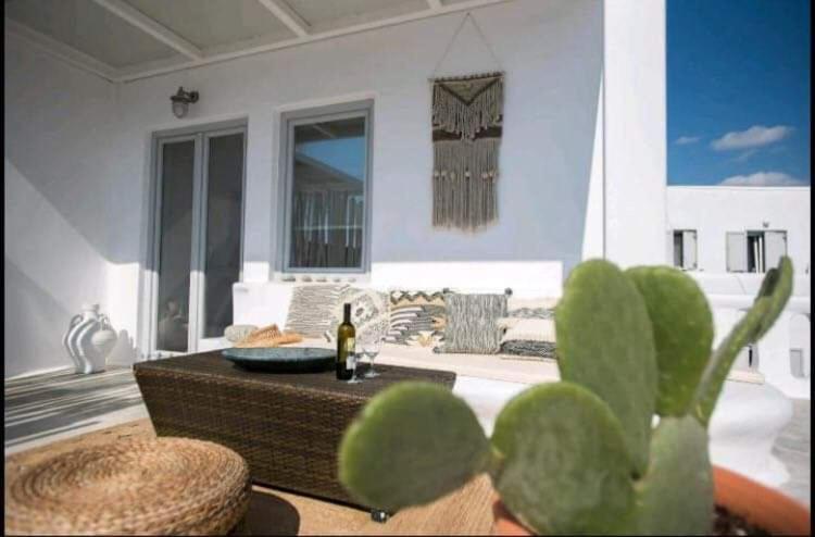 Jonaz Suites Mykonos Town Екстериор снимка