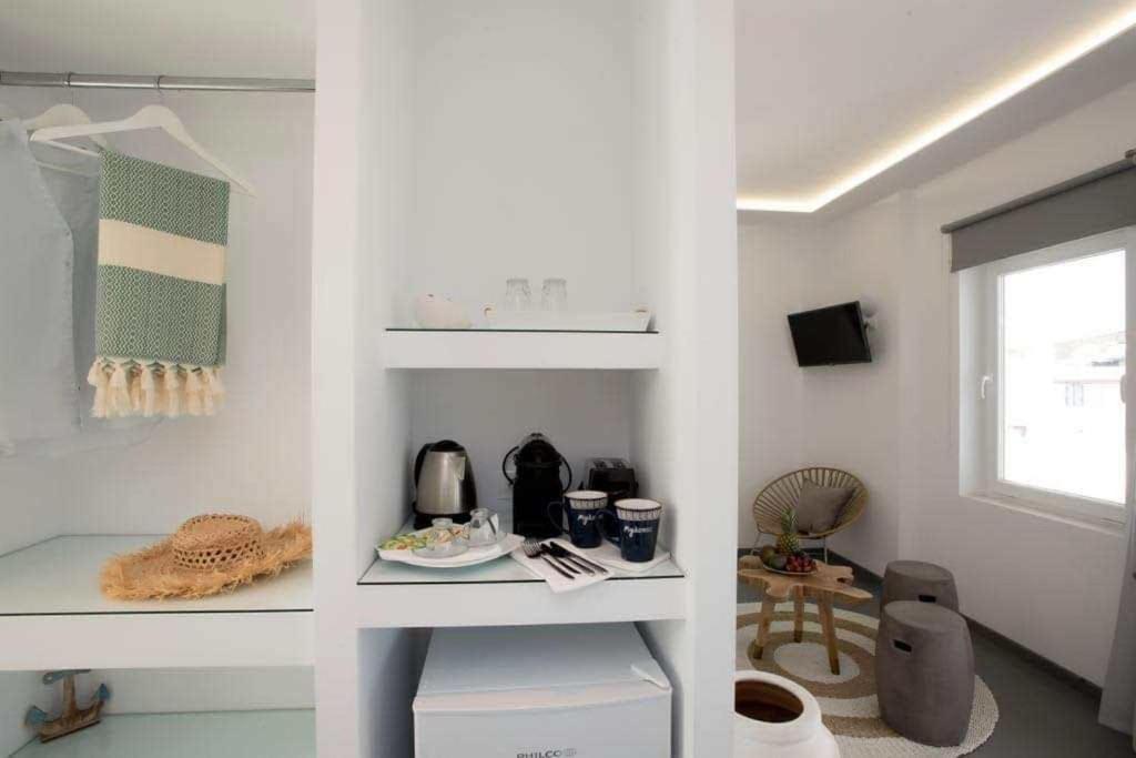Jonaz Suites Mykonos Town Екстериор снимка