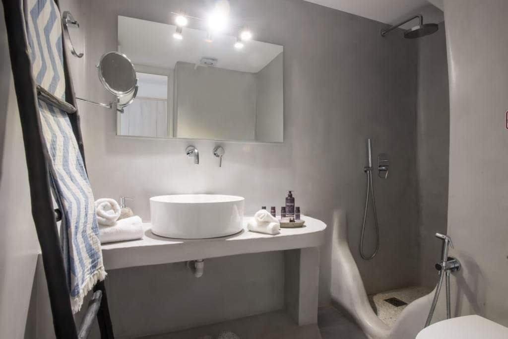Jonaz Suites Mykonos Town Екстериор снимка