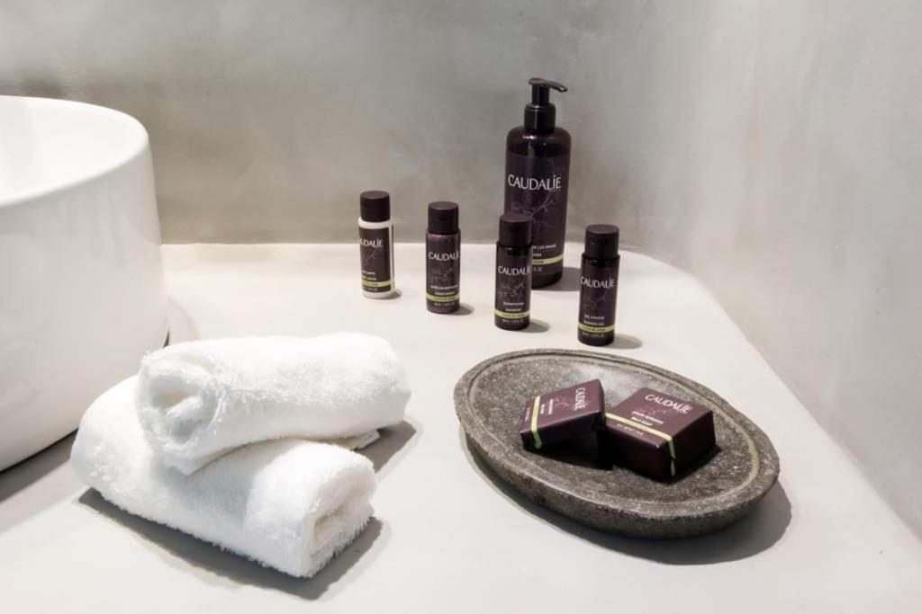 Jonaz Suites Mykonos Town Екстериор снимка