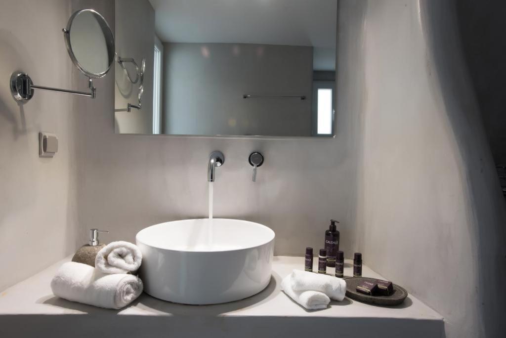 Jonaz Suites Mykonos Town Екстериор снимка