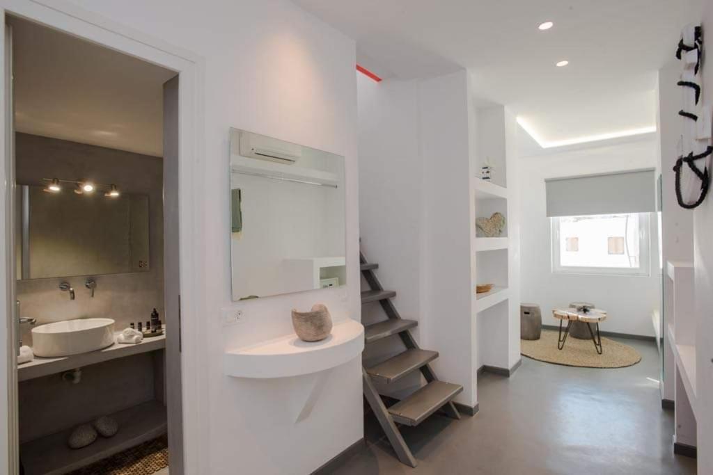 Jonaz Suites Mykonos Town Екстериор снимка